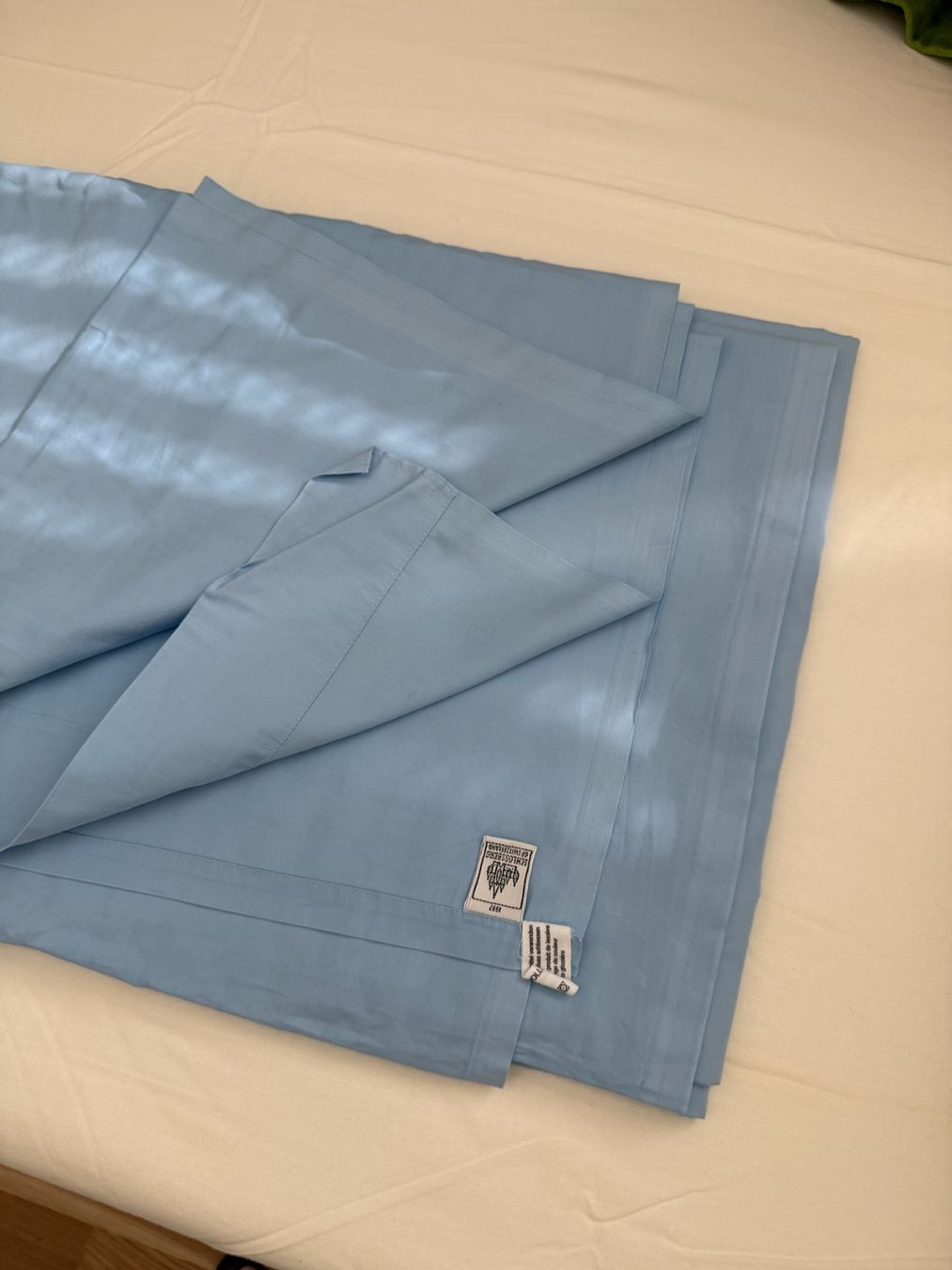 Schlossberg Biancheria da letto: Schlossberg - 1 Drap - 270 x 280 cm – Usato da Sion venduto da accroshoes