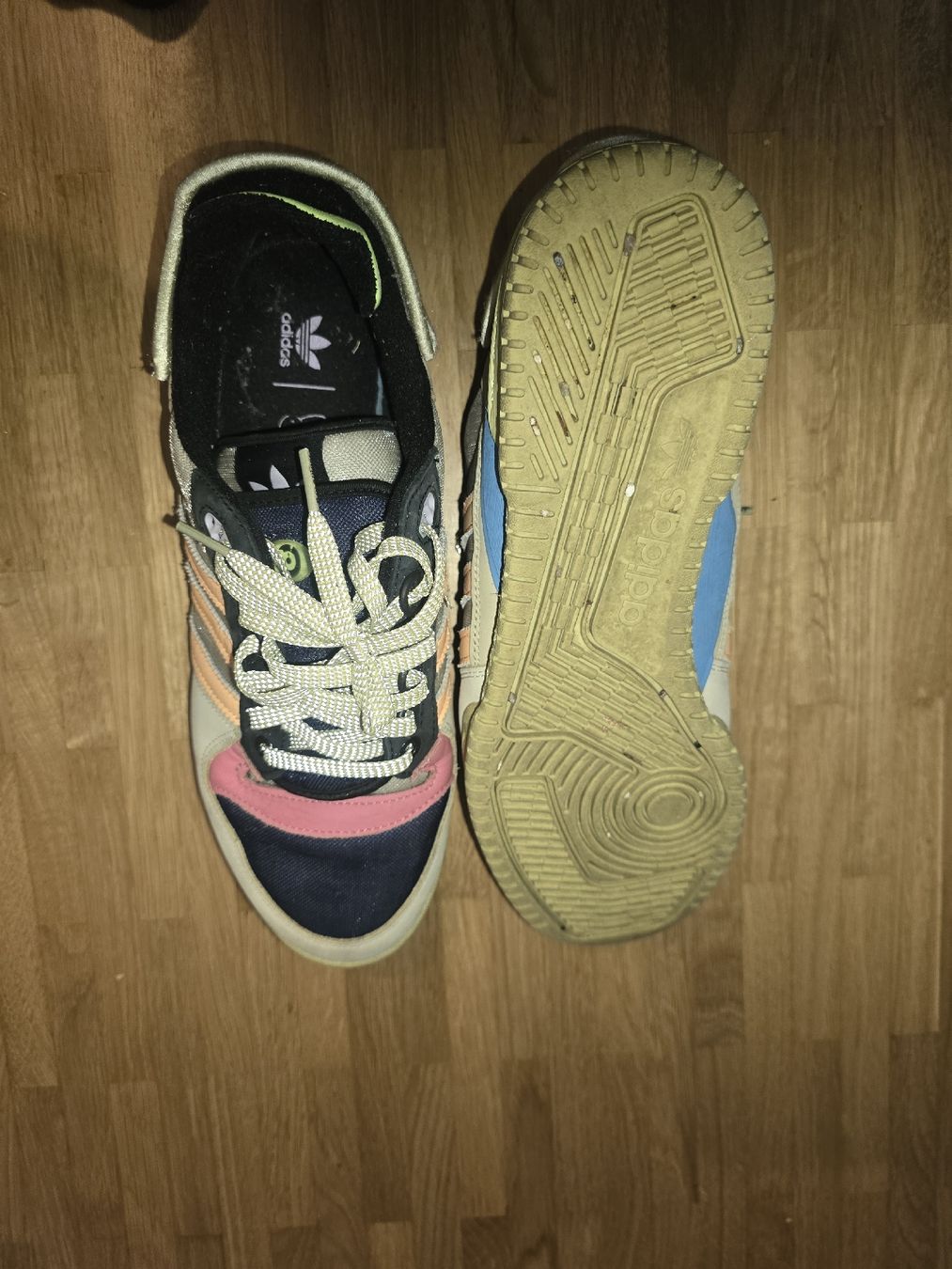 Adidas Herrenschuhe: Basets Adidas Forum 84 Bad Bunny  – Gebraucht aus Mont-sur-Lausanne von Didinho 1