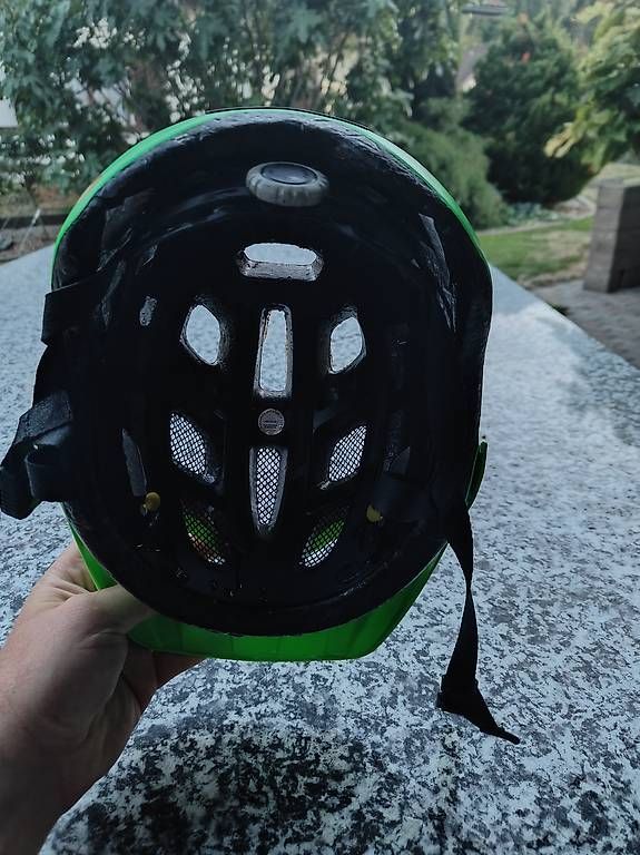 Caschi: Giro Velohelm Kind/ Jugend – Usato da Leibstadt venduto da winterzeit2000 2