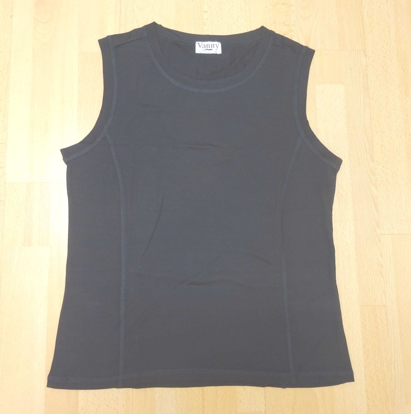 Top: Vanity - elastisches Top - schwarz - Grösse 38 – Usato da Zofingen venduto da Justizia_01