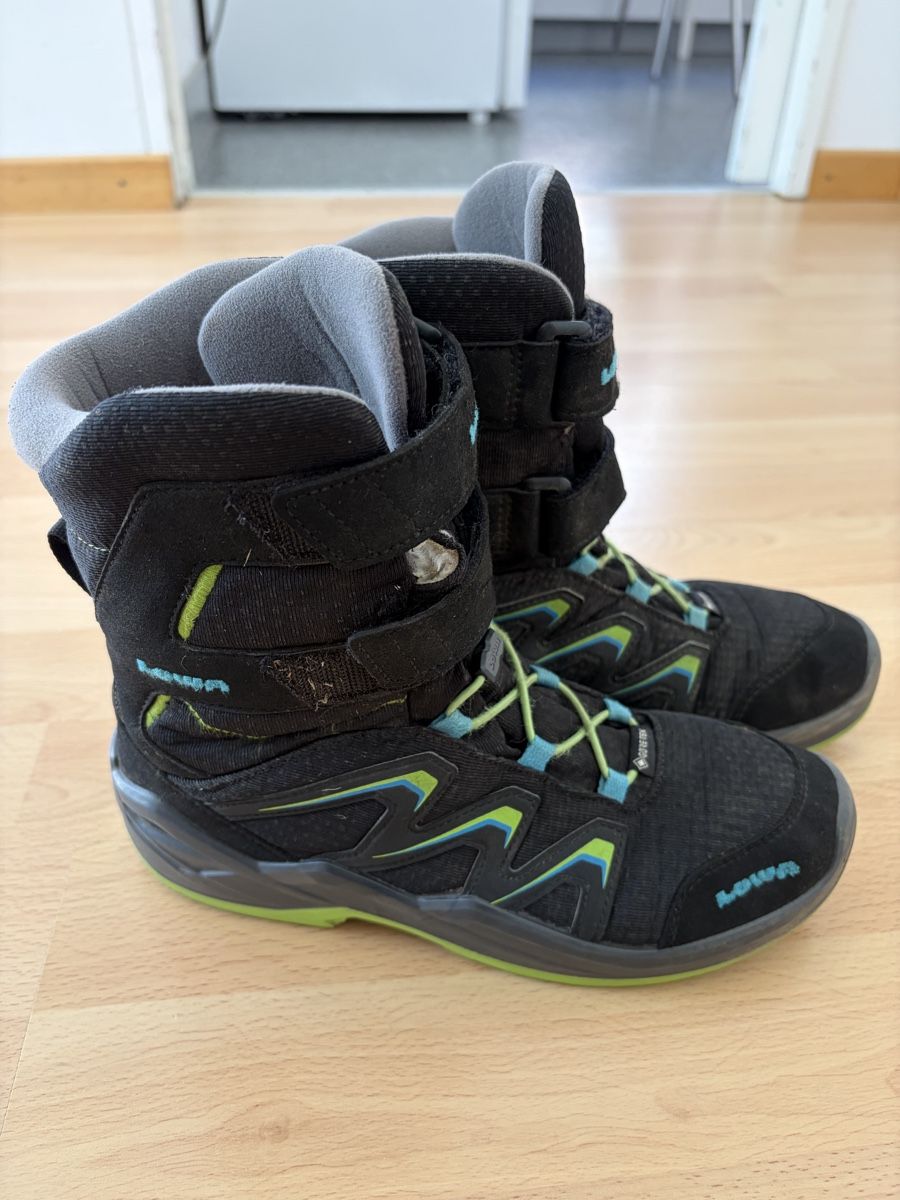 Lowa Scarpe per ragazzi: Lowa winterschuhe Gr.36 – Usato da Gümligen venduto da gul_nn7p 1