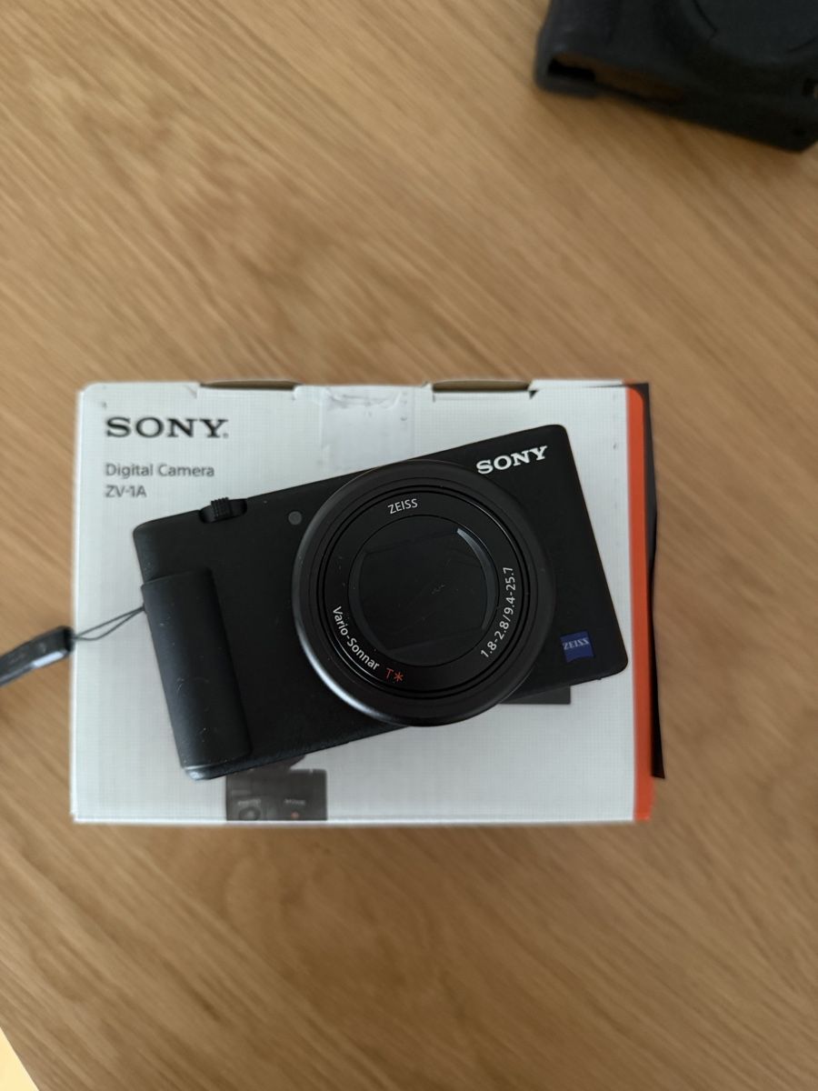 Sony Fotocamera: Sony ZV1 inkl Zubehör  – Usato da Adliswil venduto da Laur2000 5