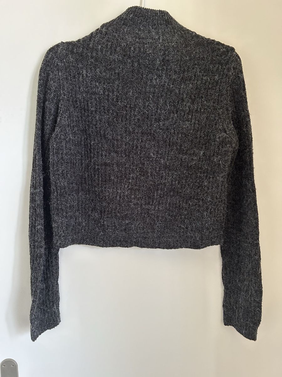 Only Maglioni & Felpe: ONLY grauer Strickpullover cropped, Größe S – Usato da Uster venduto da xBeccax 2