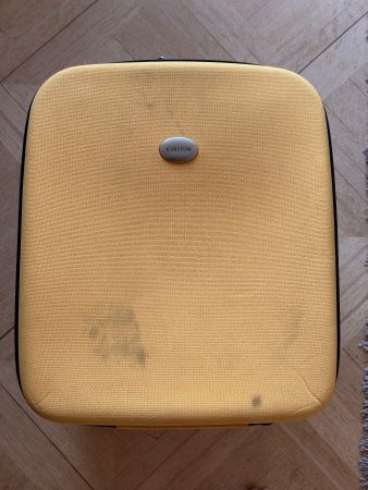 Robuster Reisekoffer Carlton gelb, gebraucht