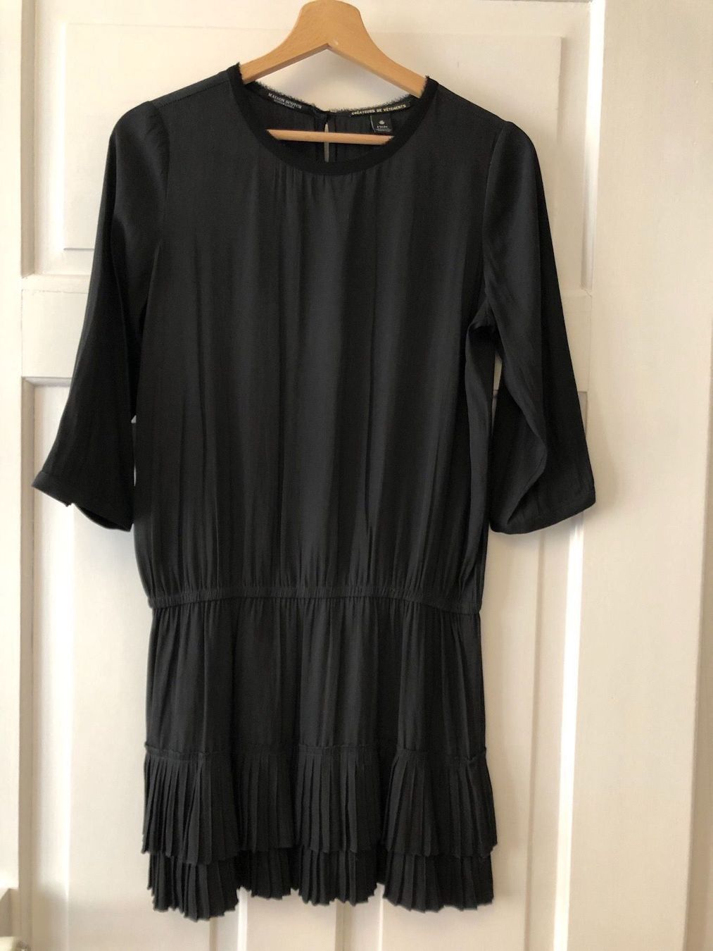 Maison Scotch Vestiti: Schwarzes Kleid Scotch&Soda Gr. Petit – Usato da Zürich venduto da MakasoZH