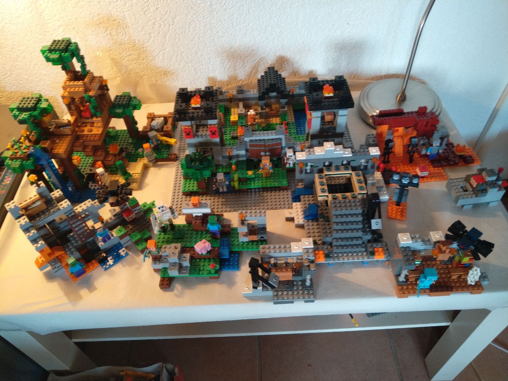 Lego Kit di costruzioni: Lego - Minecraft Lot – Usato da Les Brenets venduto da LEGOFOREVER