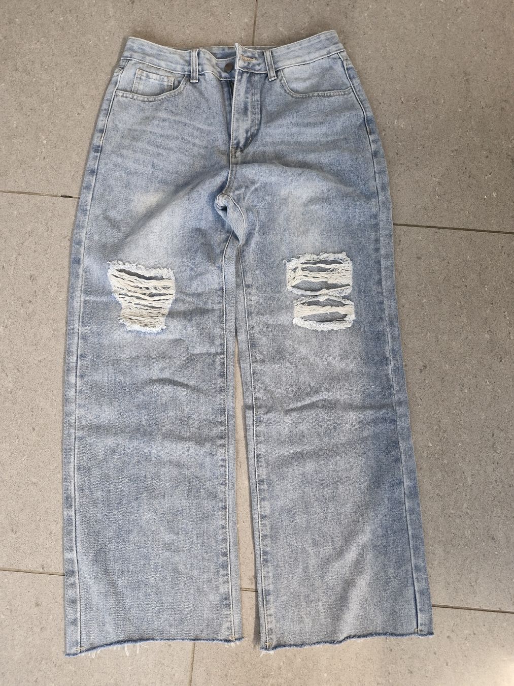 Jeans: Coole Damen Jeans mit Rissen, Gr. L – Usato da Hergiswil LU venduto da 88winu