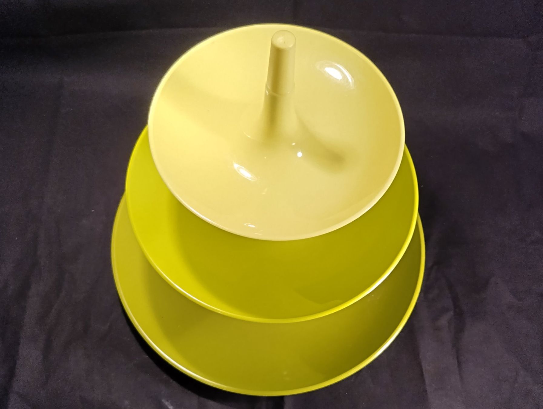 Koziol Servierplatten: Grosse koziol Etagère, 3 Grüntöne – Gebraucht aus Bellach von JingleCherry 1