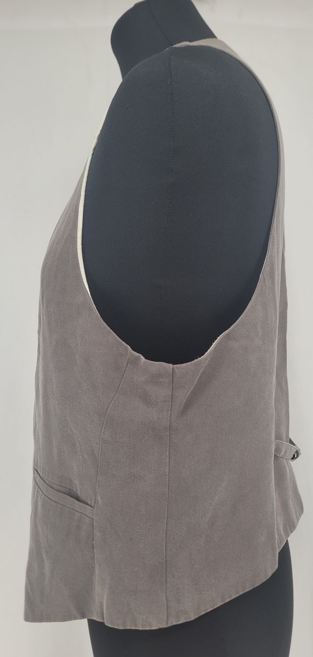 H&M Gilet & Giacche senza maniche: H&M Gilet Gris – Usato da Lausanne venduto da PlusValue_Lausanne 1