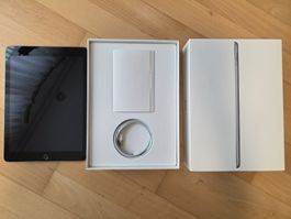 Apple iPad (9.7), 5. Generation, 128 GB, Space Gray