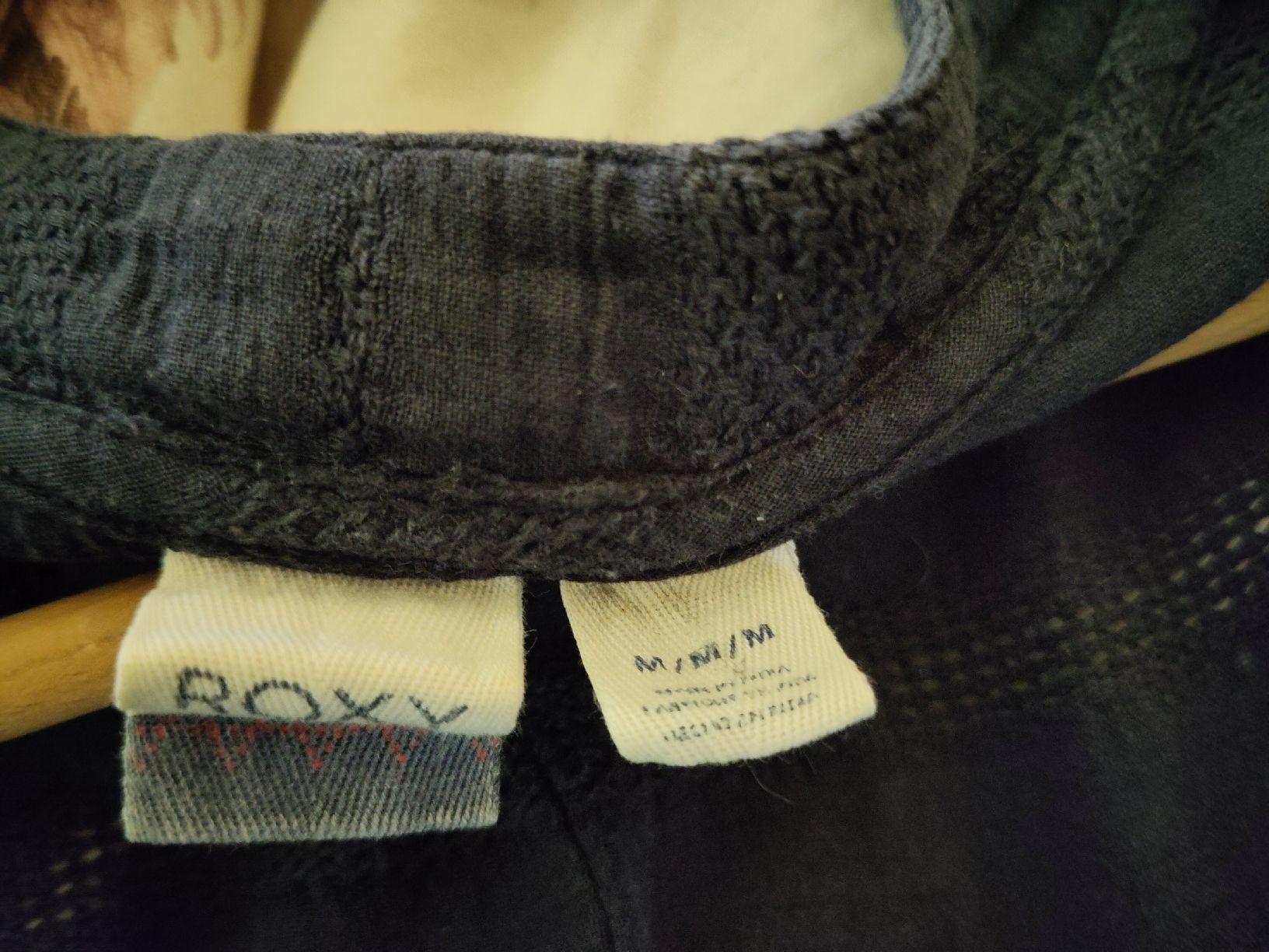 Roxy Giacche: Leichte Sommer Strickjacke von Roxy Gr. M schwarz – Usato da Dübendorf venduto da Cocochala8 1