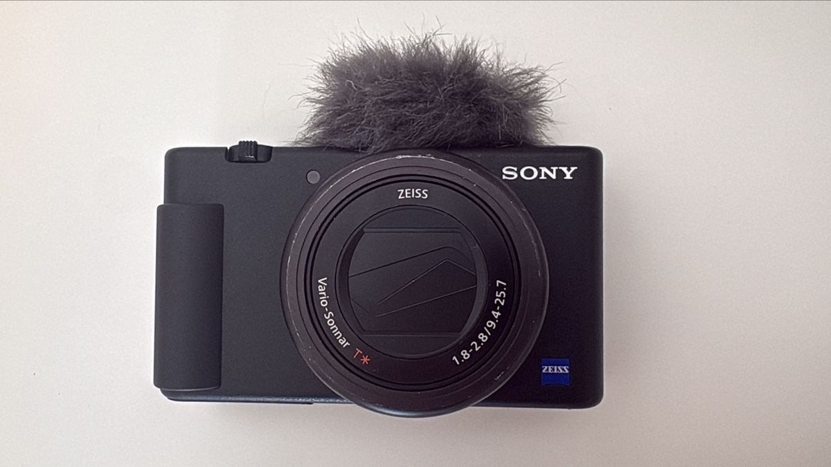 Sony Fotocamera: Sony ZV-1 Camera – Usato da Adliswil venduto da MaceoSoulDavies