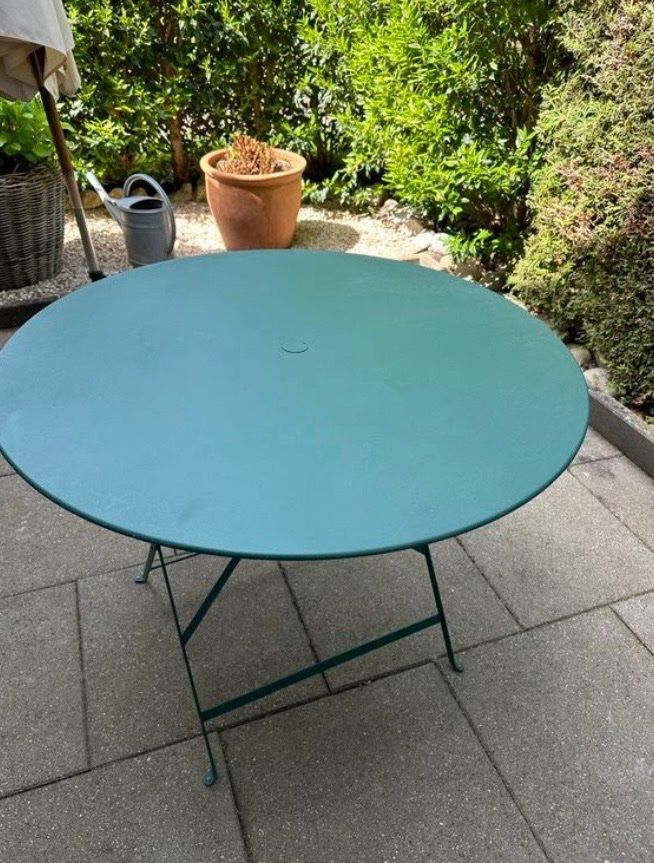 Fermob Tavoli: FERMOB Gartentisch grün – Usato da Bennau venduto da Fury3