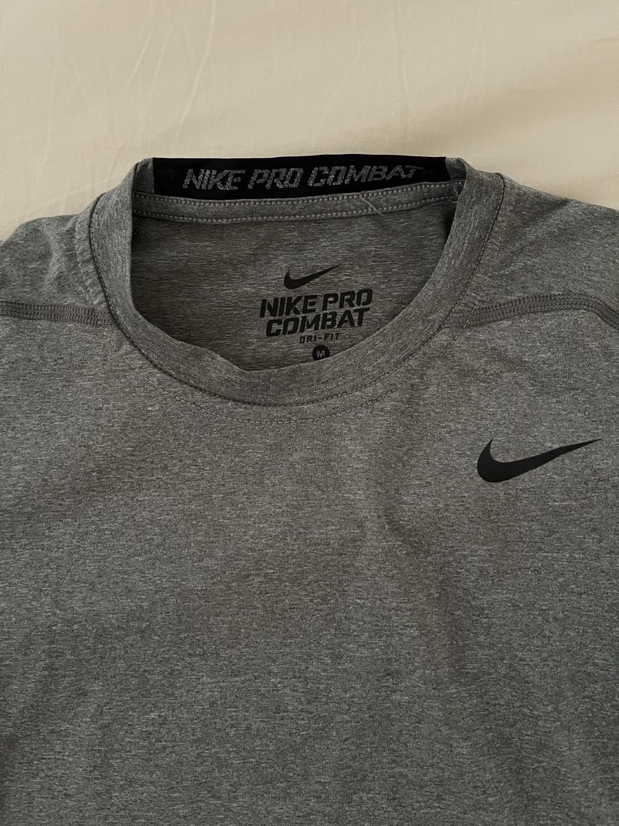 Nike T-Shirts: Nike Pro Combat Dri-Fit T-shirt – Gebraucht aus Bonstetten von kaykim 1