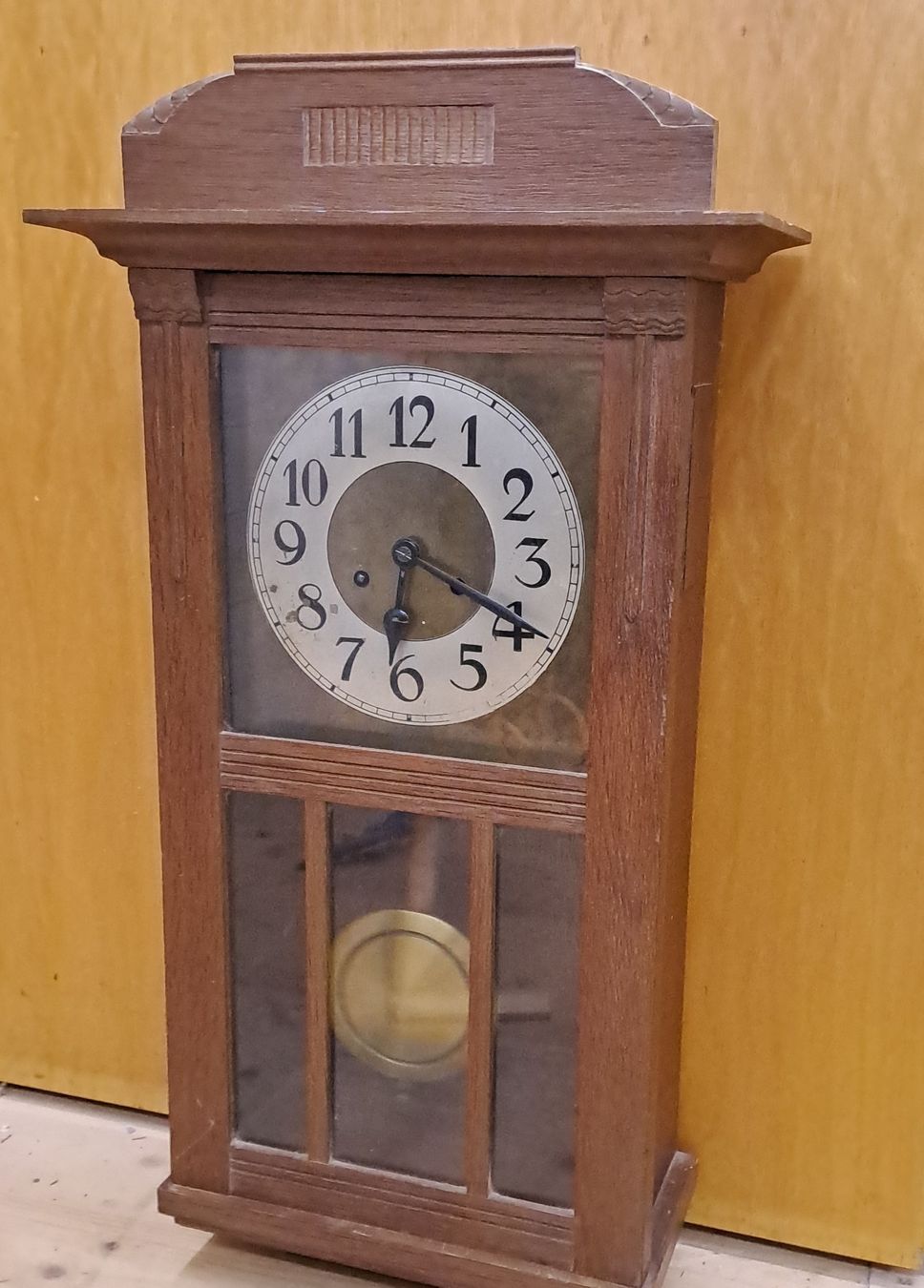 Uhren: Antike Wanduhr mit Pendel – Gebraucht aus Heimenschwand von fipuae
