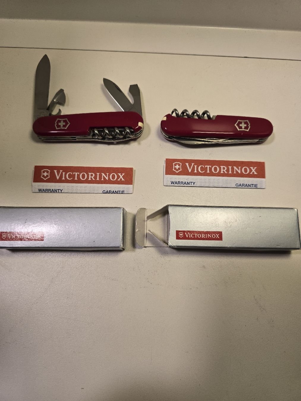 Victorinox Coltelli tascabile: Victorinox Offizier Messer Rot – Nuovo (secondo la descrizione) da winterthur venduto da Sammlerecke 1