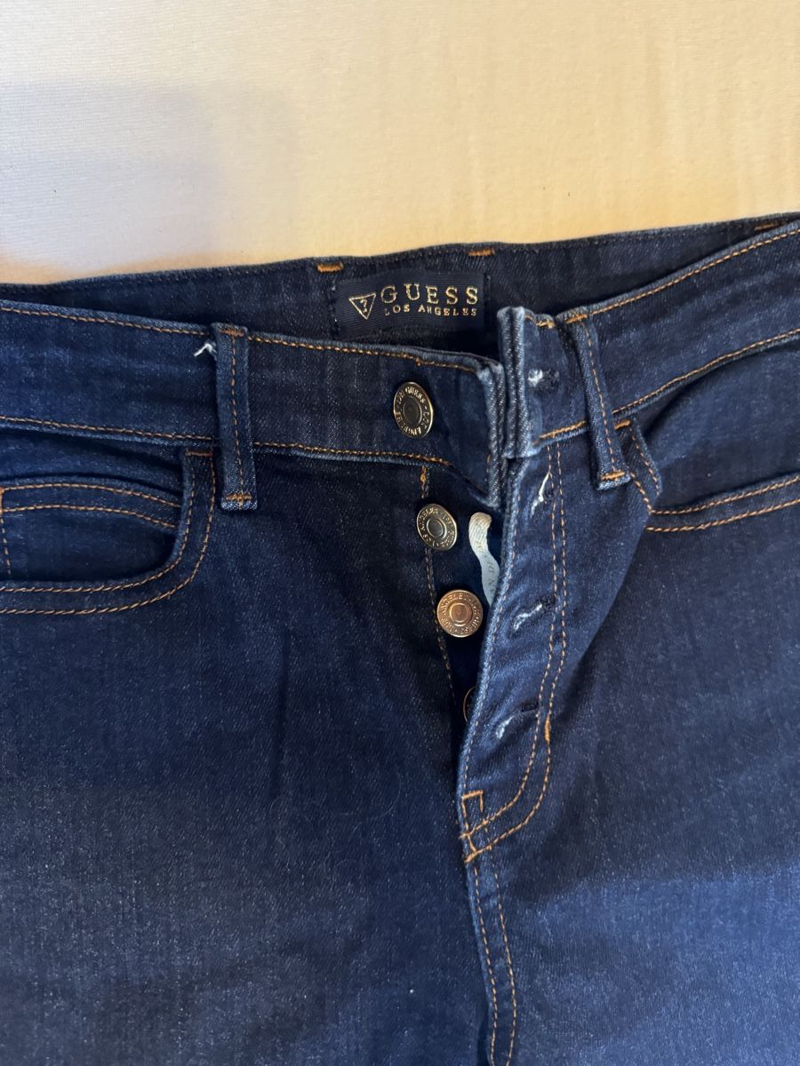Guess Jeans: Jeans guess  – Nuovo (secondo la descrizione) da Blonay venduto da Celuna 1