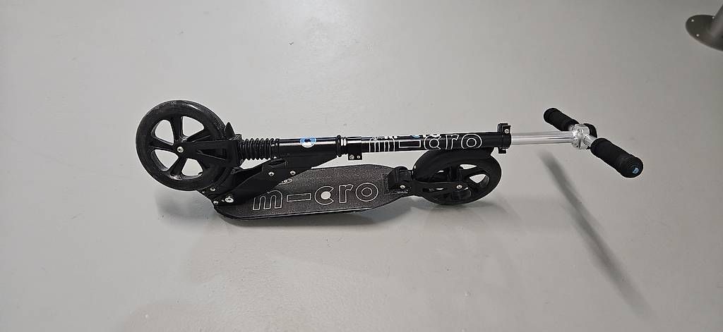 Kickboard: Micro Suspension Trottinett – Usato da Bonstetten venduto da Malikm 2