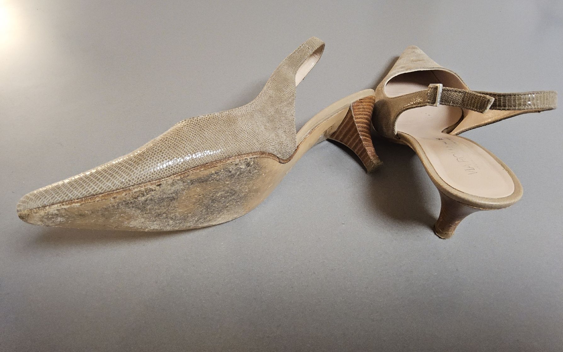 Scarpe da donna: Scarpe Via Roma 39.5 – Usato da Savosa venduto da Vaschinala 1