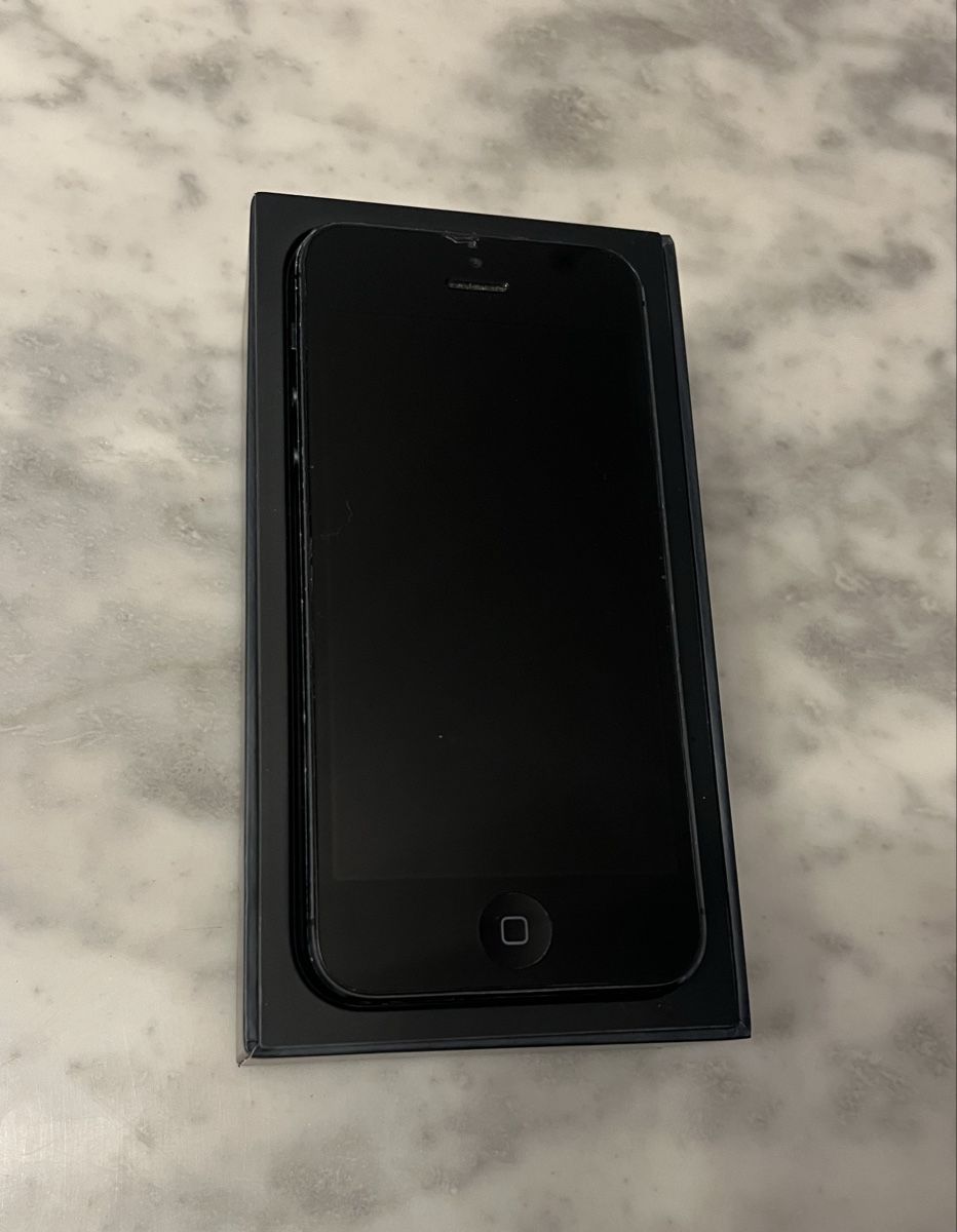 Apple Portables: IPhone 5 64GB – D'occasion à Teufenthal AG par cascada564