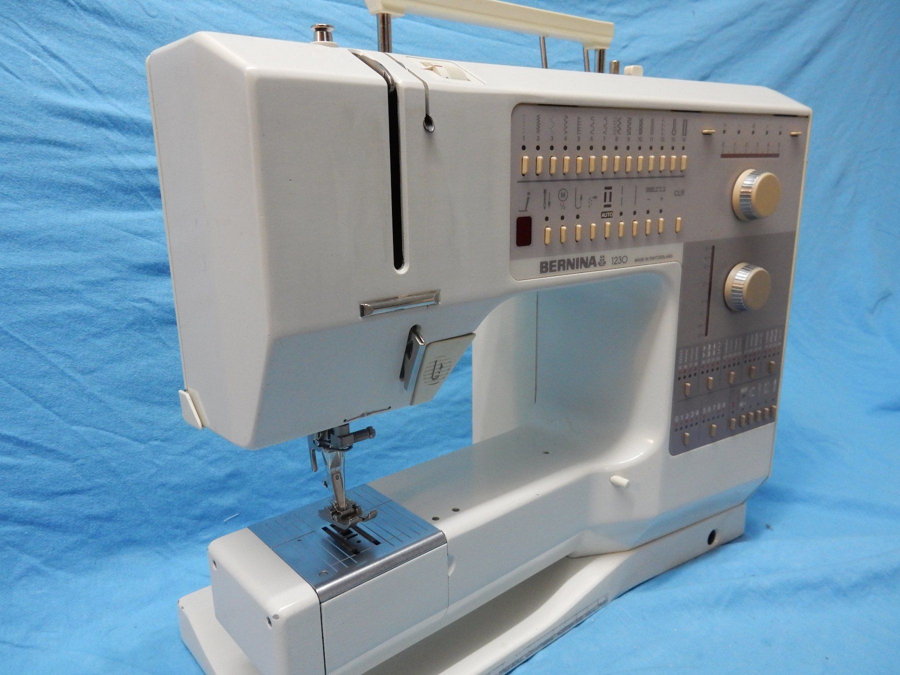 Bernina Macchine da cucire: Bernina 1230  Ab Service     25120 – Usato da Watt venduto da Mariposa49 3