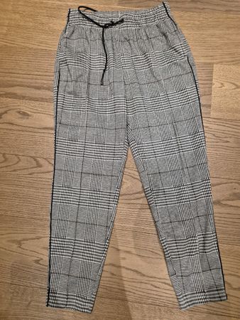 C&A Hose, Gr. 38, Karomuster, Top Zustand