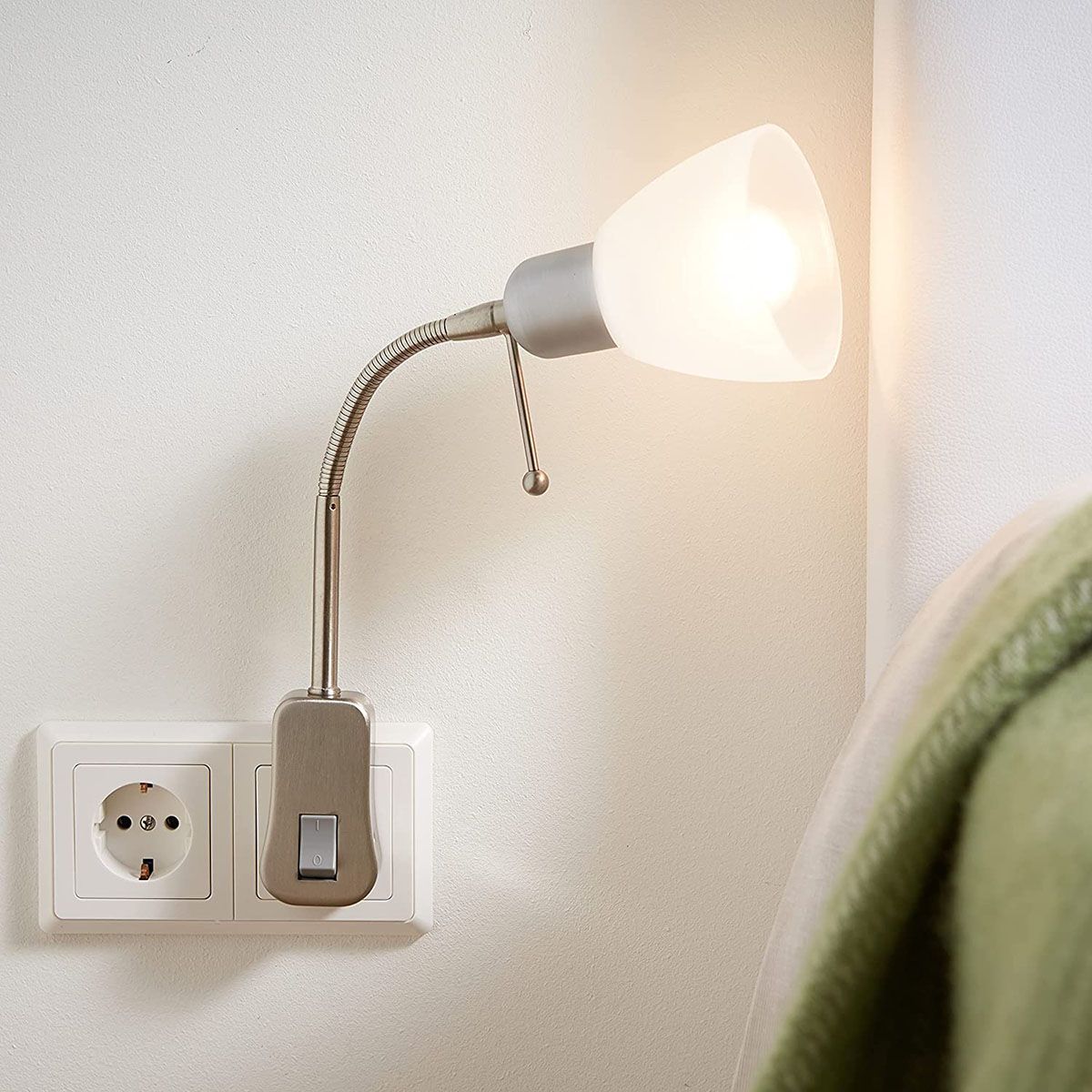 Lampade: Stecker-Spot, Wandleuchte, 28 cm Höhe – Nuovo (secondo la descrizione) da Kreuzlingen venduto da Smart-Light