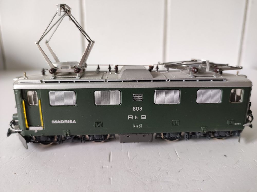 Bemo Modelleisenbahnen: E-Lok RhB, Ge 4/4, Lok-Nr. 608, "Madrisa" – Gebraucht aus Seuzach von Loeckeli01 1