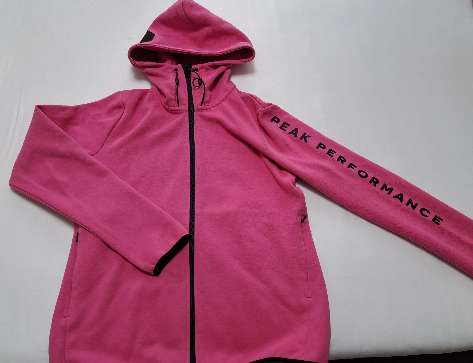 Peak Performance Vestes: Peak Performance Jäckli Grösse M – D'occasion à Willisau par Csfa