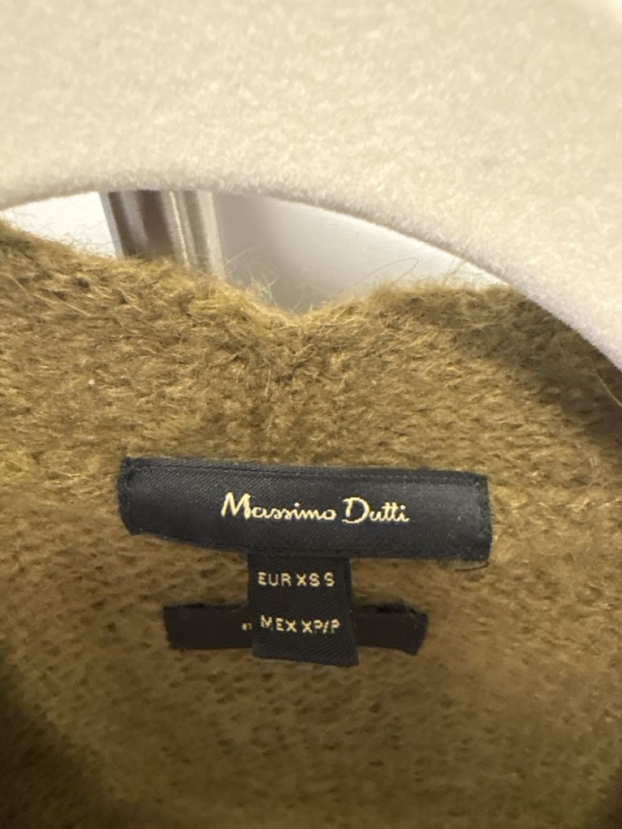 Giacche: Soft Brown Knit Blanket - Cozy Winter Essential – Nuovo (secondo la descrizione) da Uitikon Waldegg venduto da JanicaGe 1