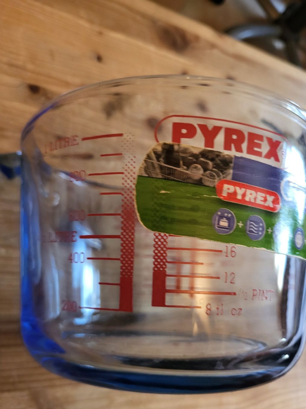 Bicchieri: Grosser Masskrug von Pyrex aus Glas – Usato da Guggisberg venduto da Aegertenlehn 3