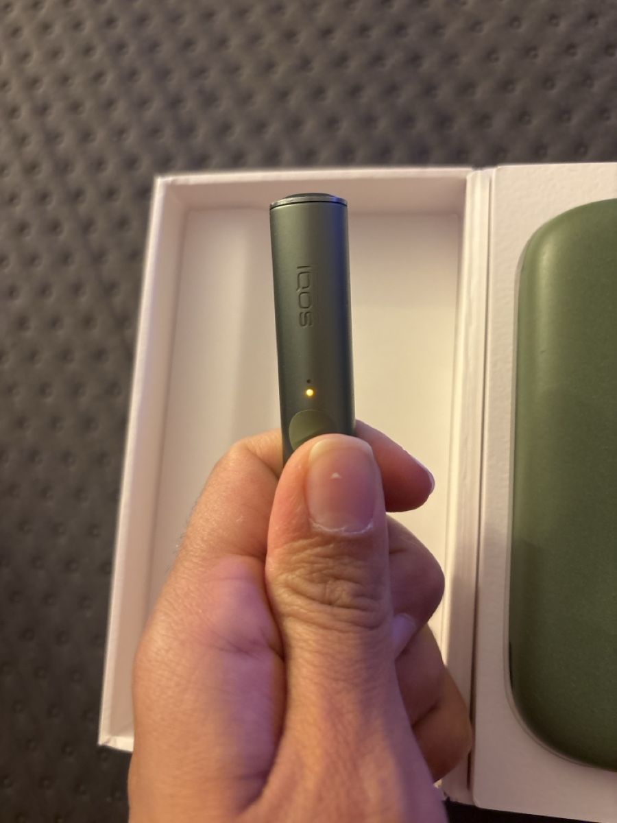 Iqos Altri Prodotti per fumatori: IQOS Iluma Moss Green gebraucht – Usato da Leibstadt venduto da man_mt5p 1