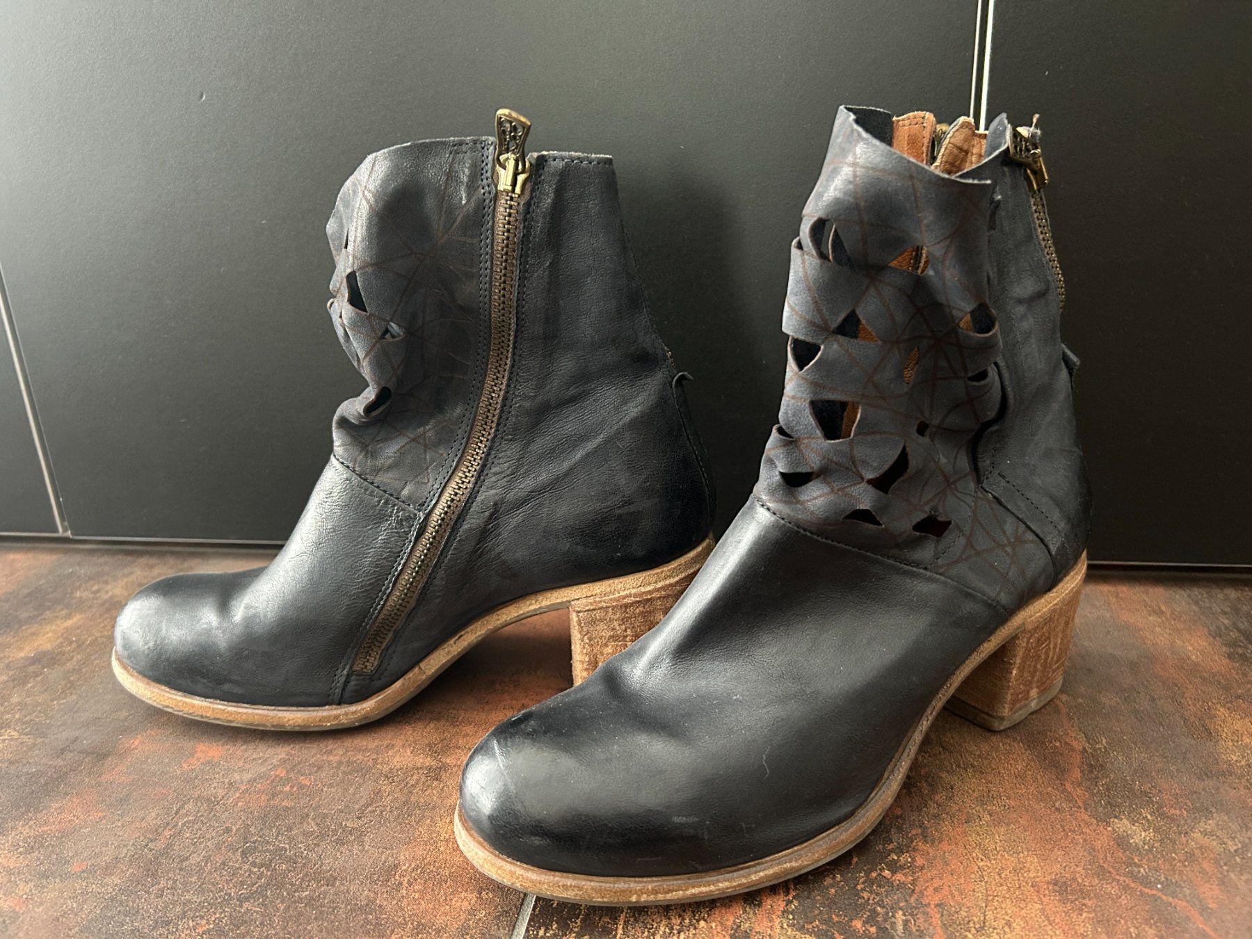 A.S.98 Scarpe da donna: A.S. 98 Frühlings-Stiefeletten – Usato da Abtwil SG venduto da Elocin0815