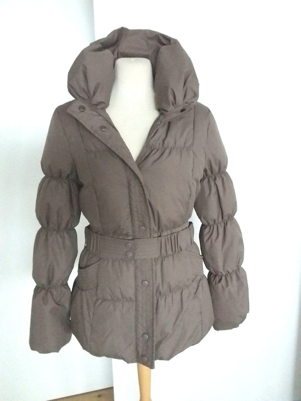 Vero Moda Giacche: VERO MODA Daunenjacke, Gr M – Usato da Immensee venduto da Btrutmann