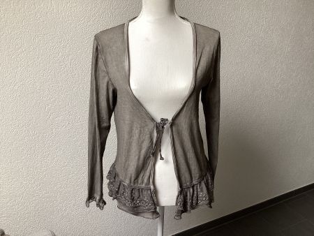 NILE Damen Jacke Grösse M grau mit Rüschen