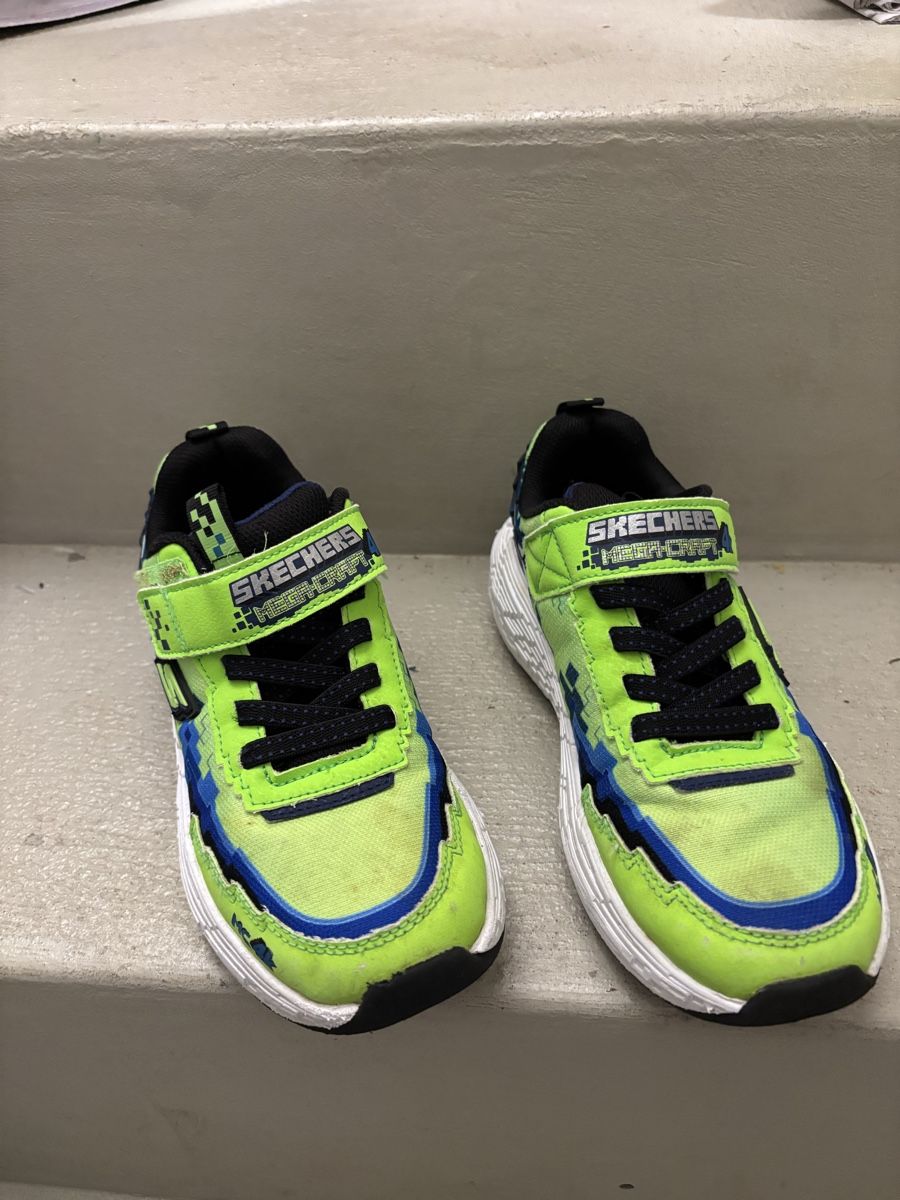 Skechers Scarpe per ragazzi: Skechers Kinder, Grösse 35 gebraucht – Usato da Auenstein venduto da david.marmy 2