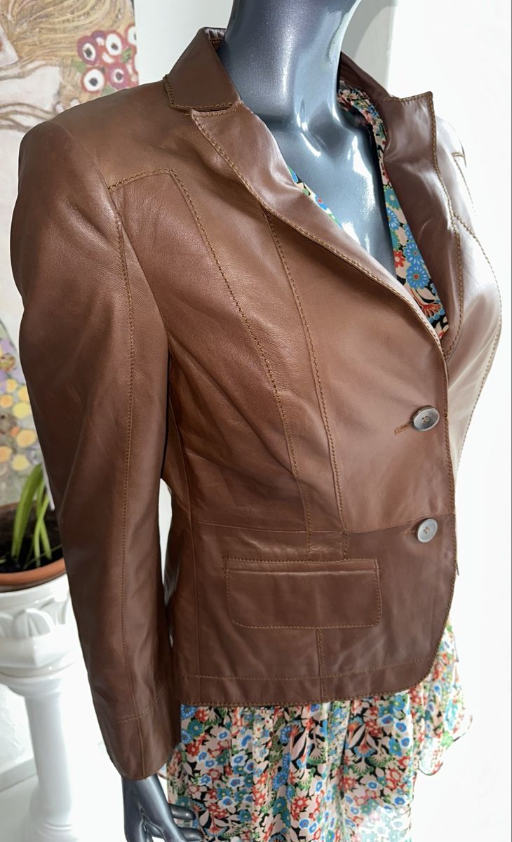 Luisa Cerano Giacche: LUISA CERANO LEDERJACKE GR. 38 neuwertig – Nuovo (secondo la descrizione) da Unteraegeri venduto da MH203 4