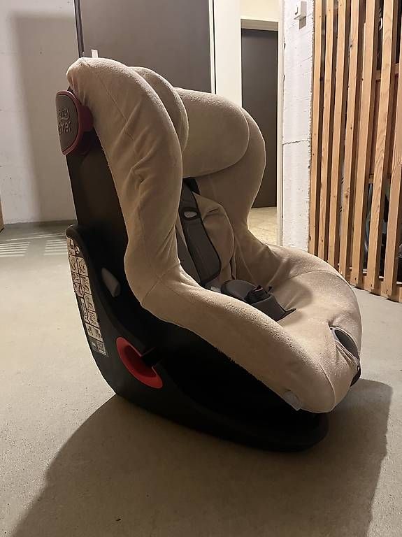 Seggiolini per auto: Britax Römer King II LS – Usato da Zug venduto da Play2008 4