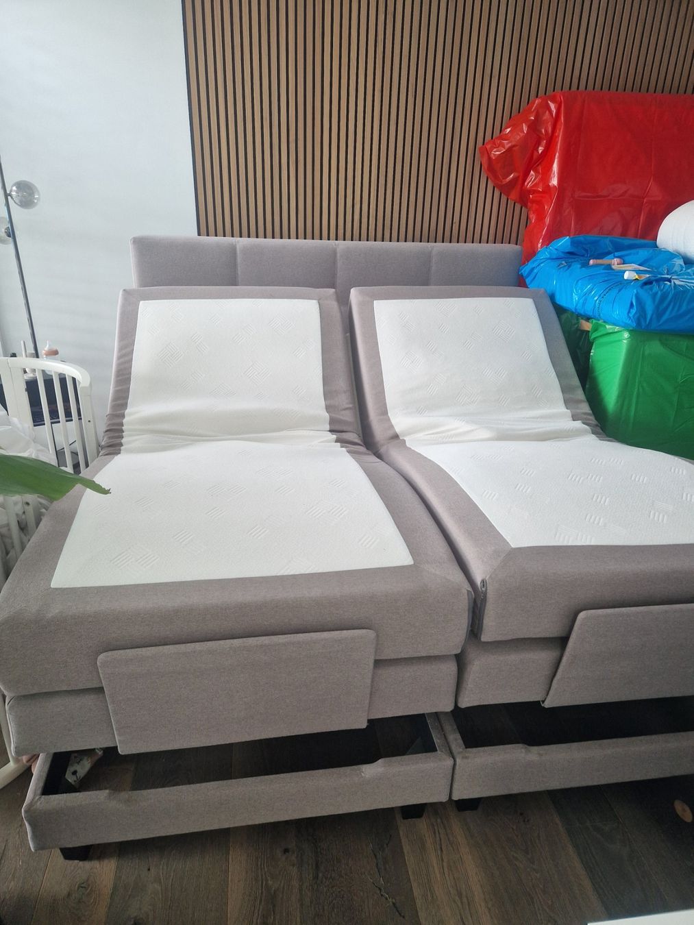 Letti: Boxspringbett elektrisch verstellbar 180x200cm – Usato da Winterthur venduto da sweet2sour 1