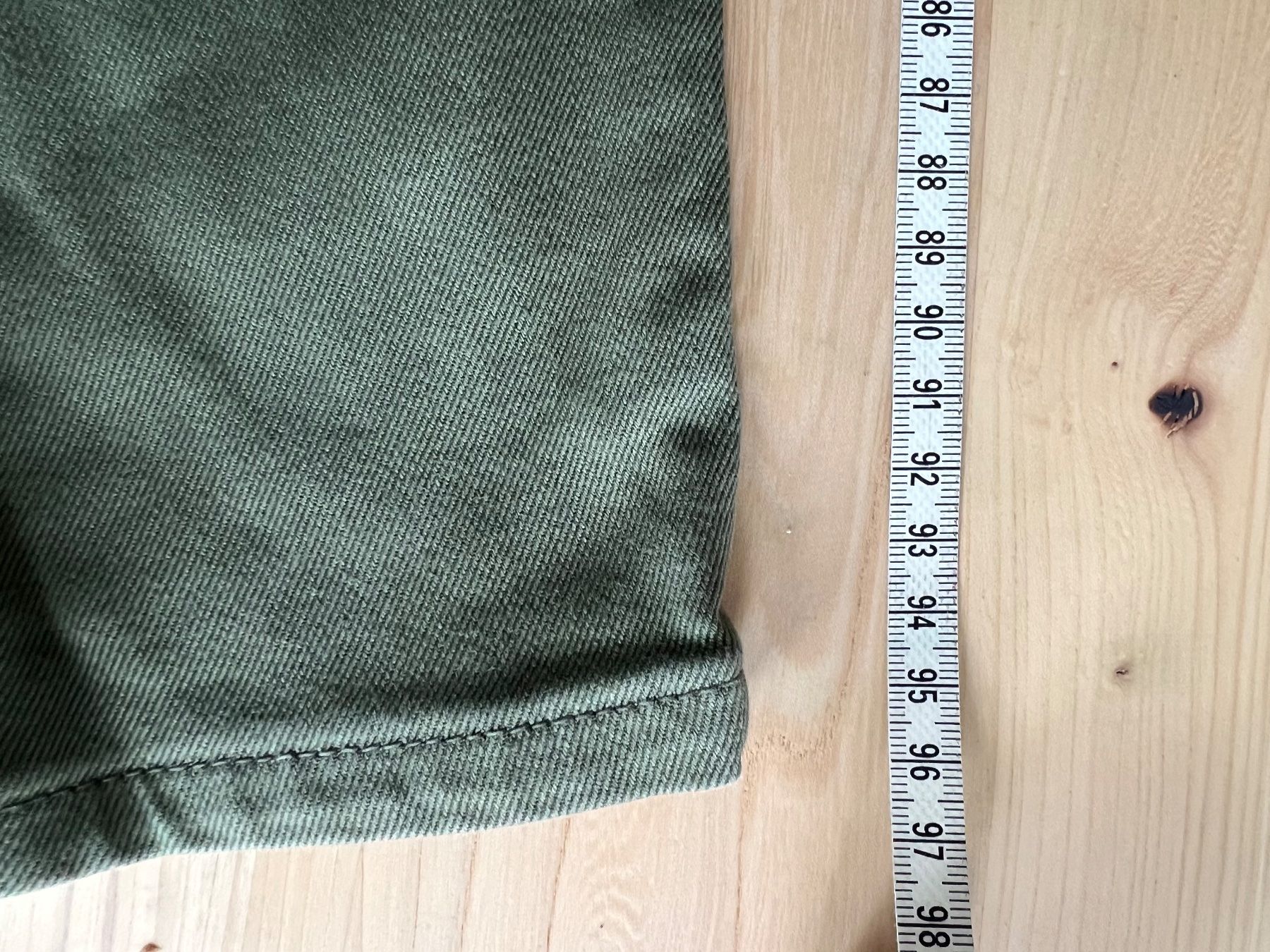 Jeans: Jeans Gr.S olivgrün – Usato da Oberglatt ZH venduto da dauerbrenner 6