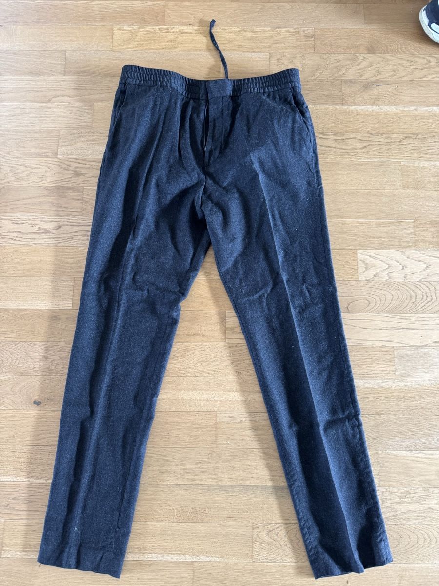Hugo Boss Pantaloni: Hugo Boss Männer Hose Gr. 98 – Usato da Altendorf venduto da wqv_97