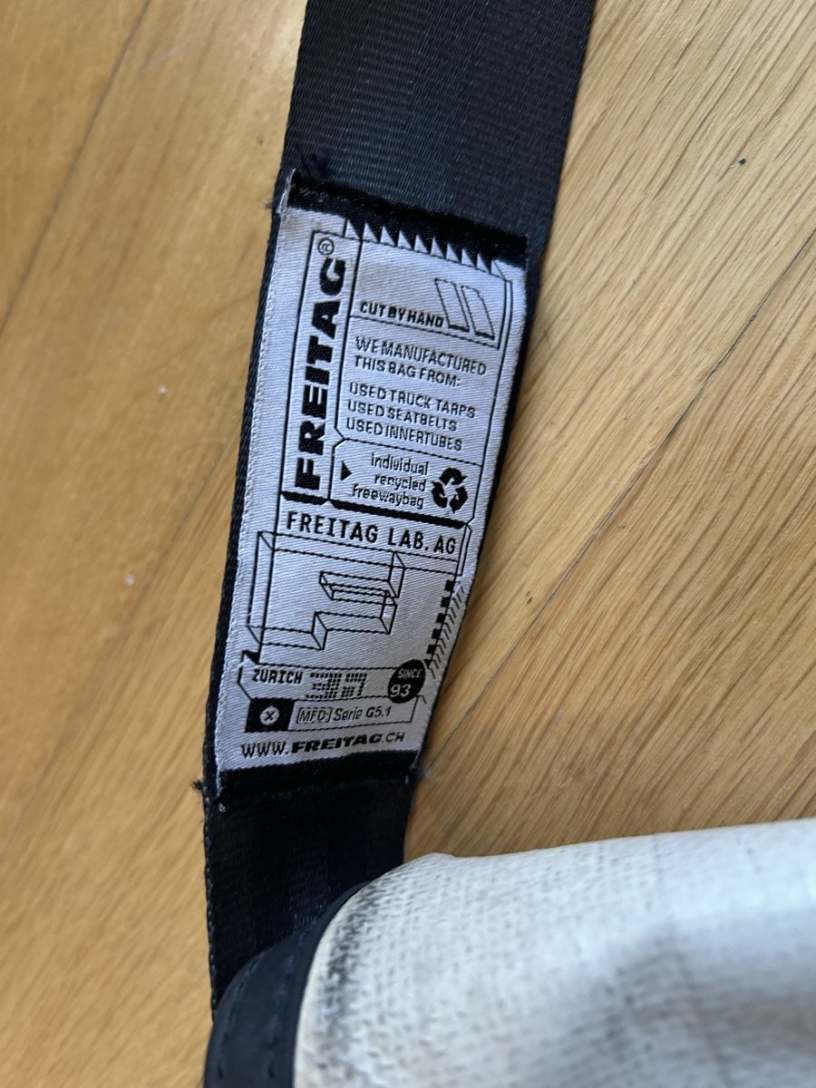 Freitag Borse: Freitag Tasche, gross 30 x 40 cm – Usato da Basel venduto da stb_27 3