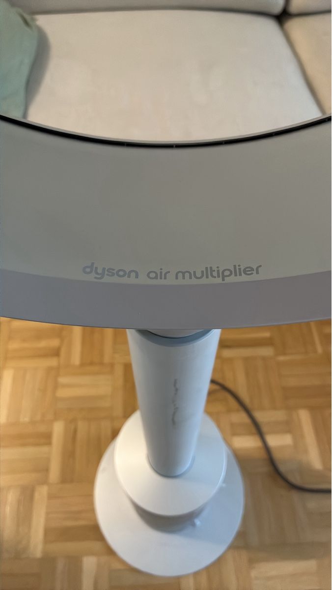 Dyson Ventilatori: Dyson Air Multiplier fan – Usato da Zürich venduto da ZuziHaj 1