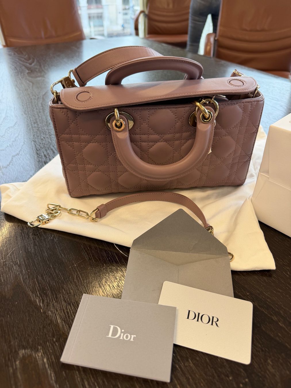Dior Taschen für Damen: Sac Dior Lady D‑Joy taille medium – Neu (gemäss Beschreibung) aus Conches von chn_hgl6