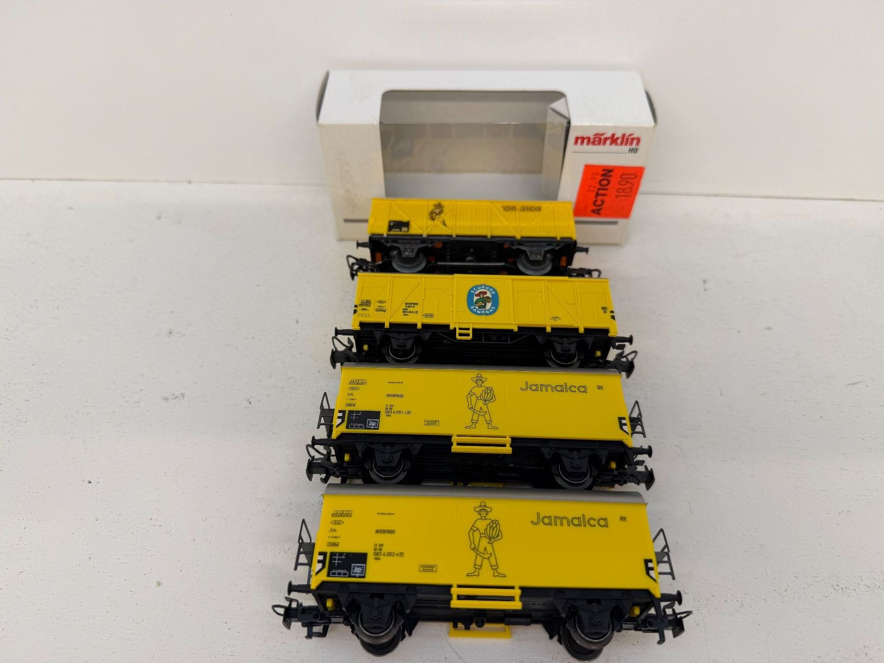 Märklin Modelleisenbahnen: Märklin 44183 + 4414 + 00750 Güterwagen Set DB – Gebraucht aus Büsserach von ModellbahnDepot