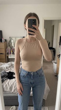 Top / Body halter beige nude dos nu (Taille S)