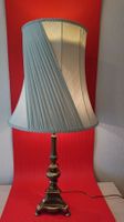 Tischlampe mit Messingfuss