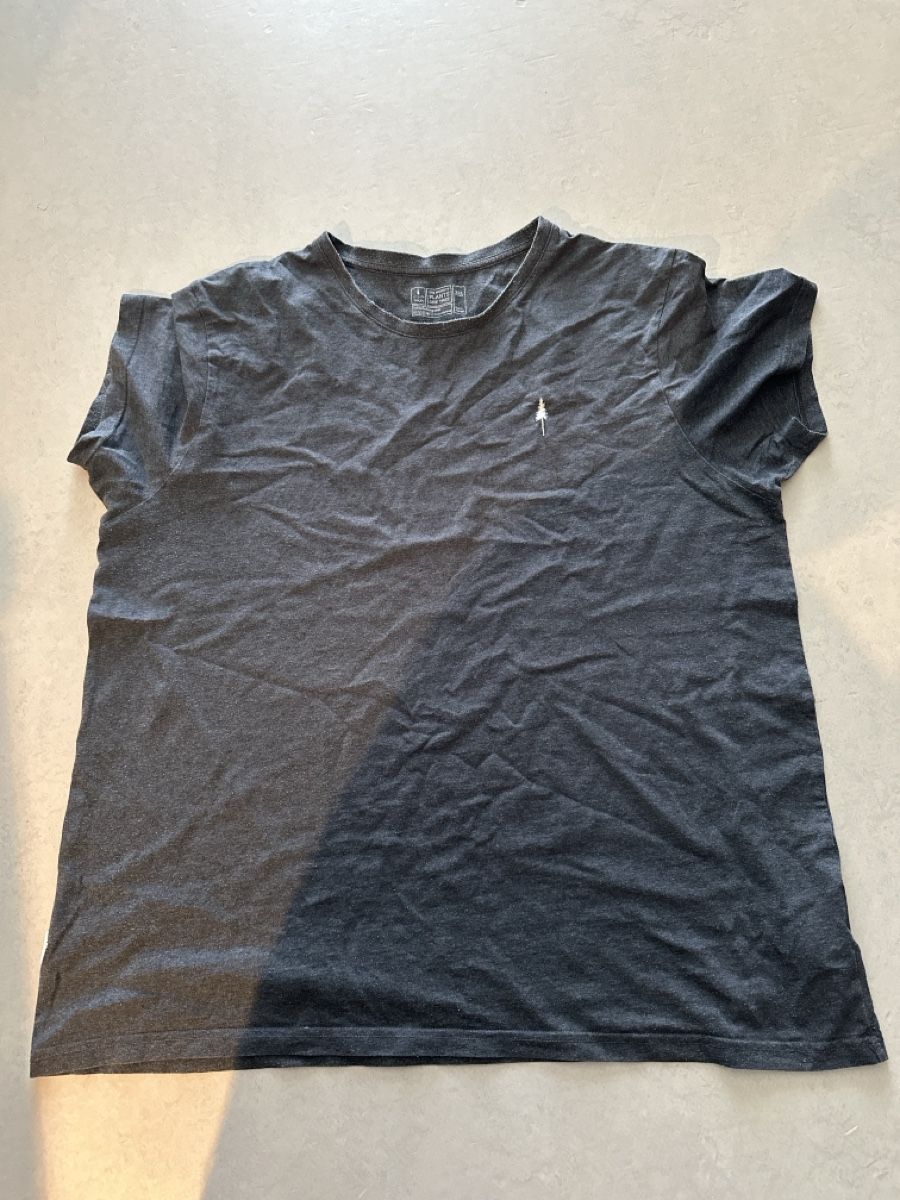 Nikin T-shirt: Tshirt Nikin XXL Dunkelgrau – Usato da Grabs venduto da ema1991