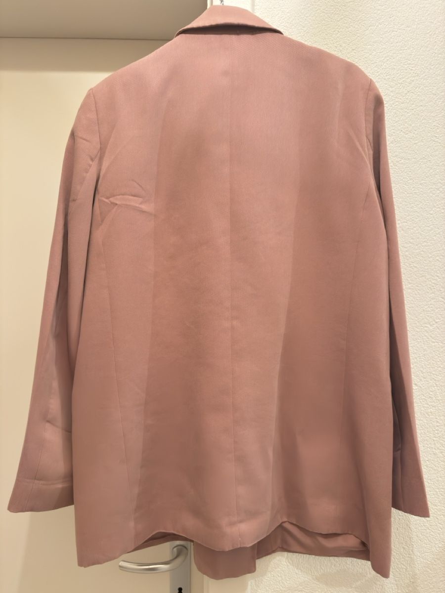 H&M Jacken: Blazer oversized M – Gebraucht aus Fribourg von lrb_ht5m 2