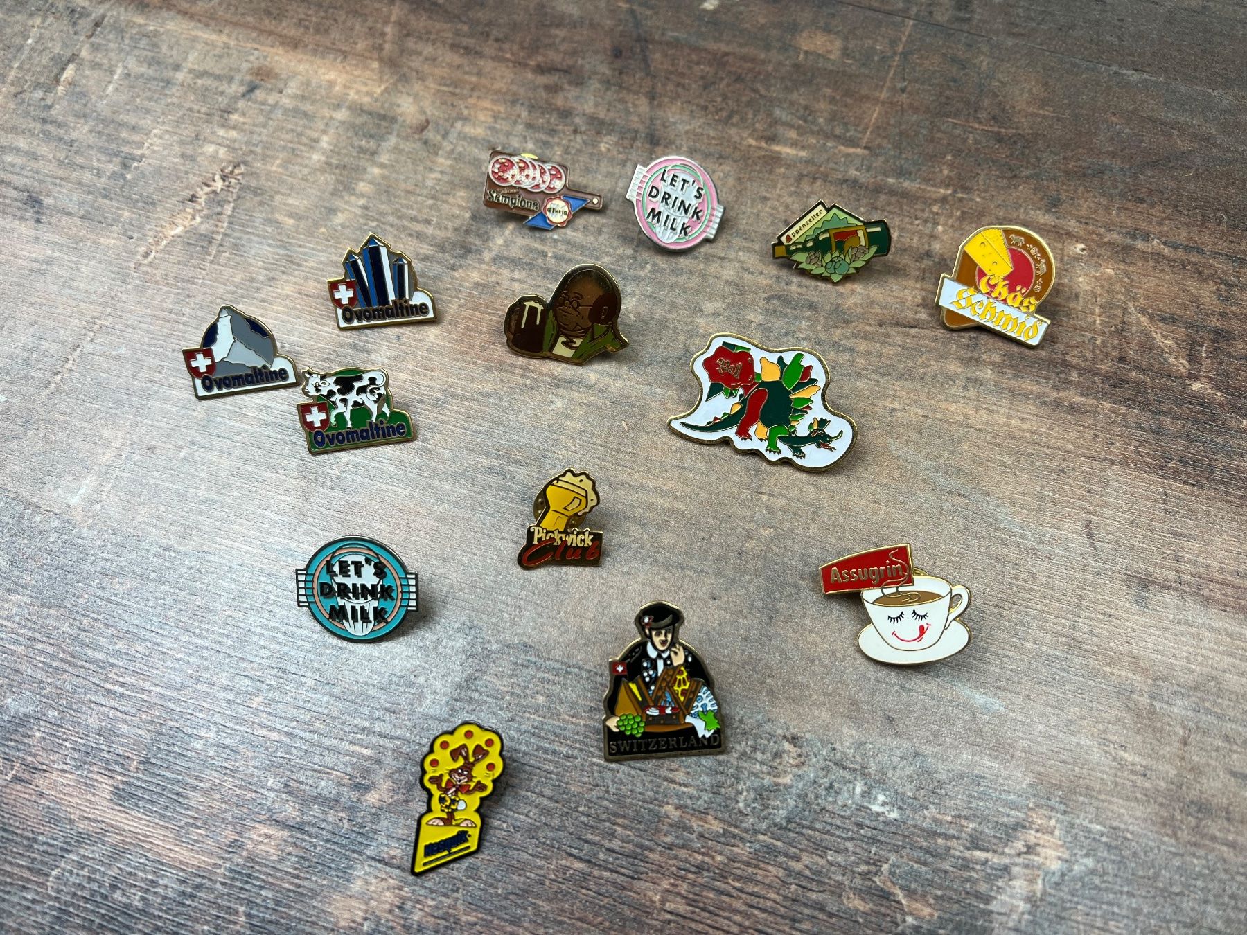 Broschen & Nadeln: Pin Sammlung Lebensmittel Marken etc. 5 – Gebraucht aus Hallau von R.R.91